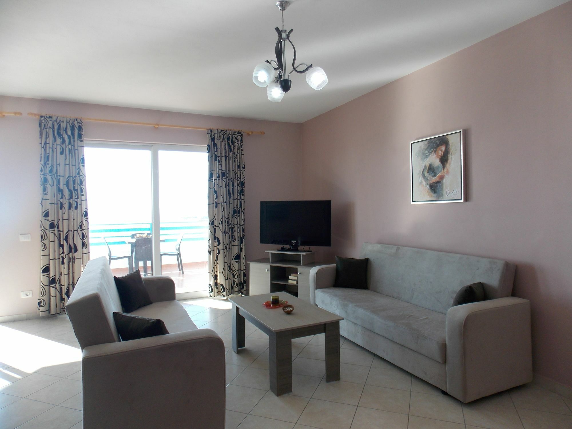 Hotel Serxho Саранде Екстериор снимка
