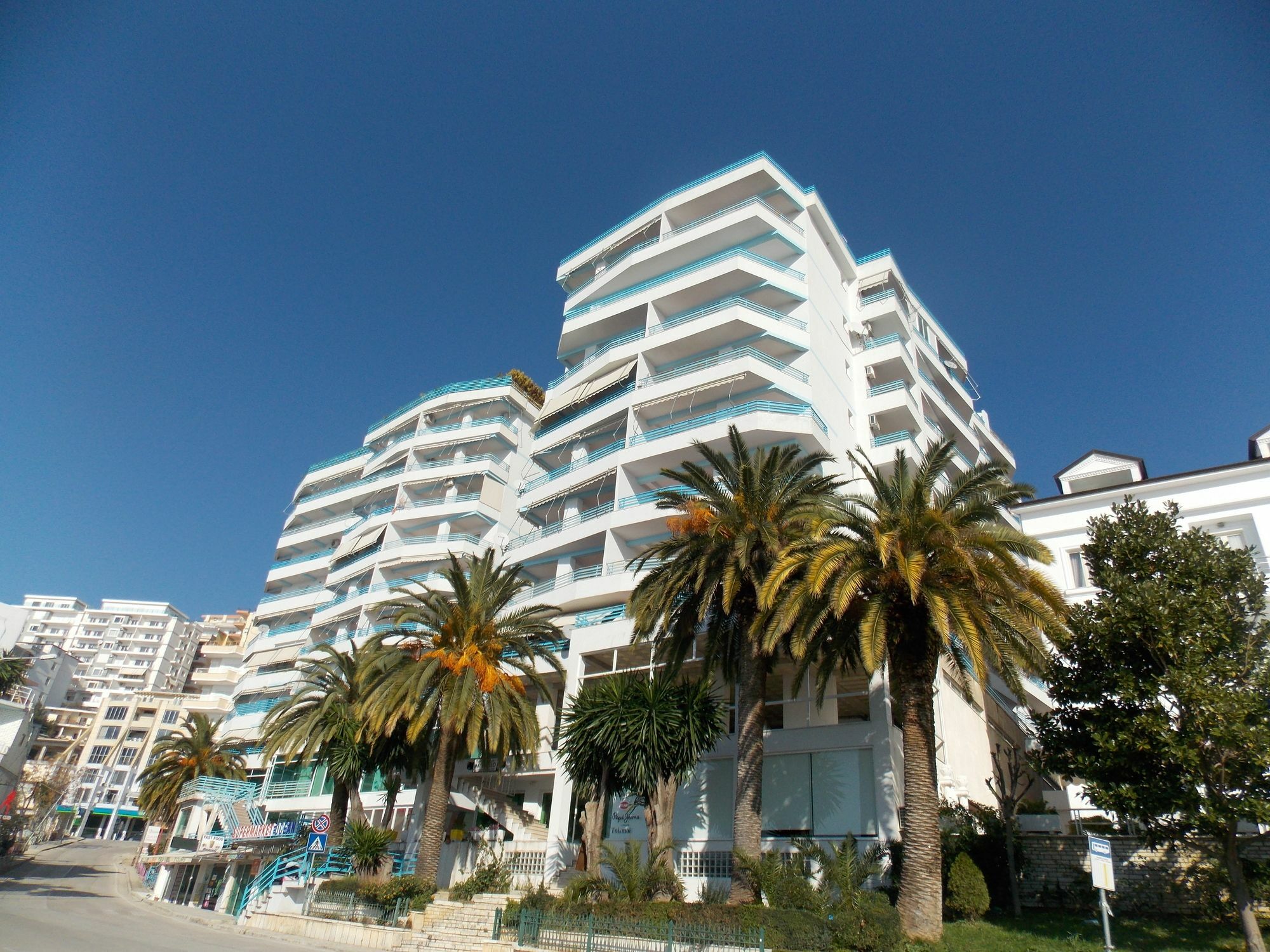 Hotel Serxho Саранде Екстериор снимка
